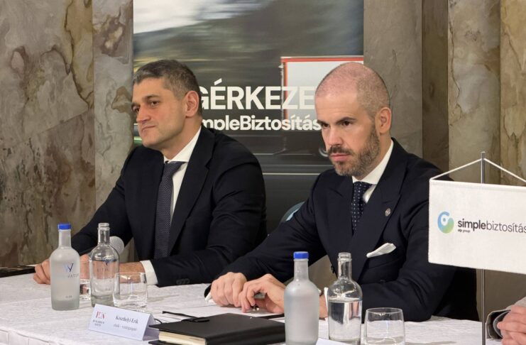 Indul a simplebiztosítás.hu, most akár autót is nyerhet!